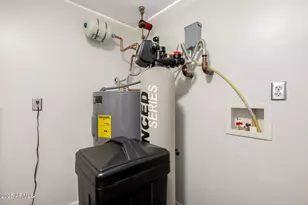 1326 N Central Ave, Phoenix, AZ 85004 - Photo 24