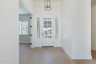 2099 N 77th Pl, Mesa, AZ 85207 - Photo 10