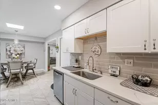 14234 N Newcastle Dr, Sun City, AZ 85351 - Photo 6