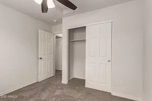 5437 W Albeniz Pl, Phoenix, AZ 85043 - Photo 24