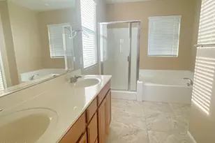 1121 E Regent Dr, Gilbert, AZ 85298 - Photo 14