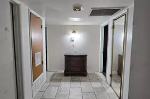 8230 N 42nd Dr, Phoenix, AZ 85051 - Photo 4