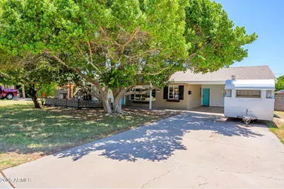 4621 E Edgemont Avenue, Phoenix, AZ 85008 - Photo 1