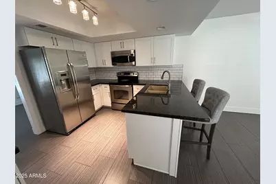 320 E Larkspur Lane, Tempe, AZ 85288 - Photo 1