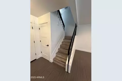 320 E Larkspur Lane, Tempe, AZ 85288 - Photo 6