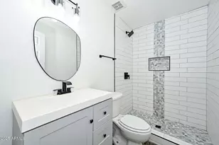 4235 W Aster Dr, Phoenix, AZ 85029 - Photo 2