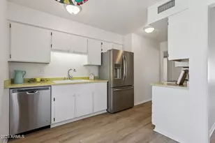 20046 N Welk Dr, Sun City, AZ 85373 - Photo 12