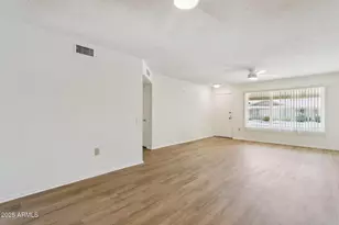 20046 N Welk Dr, Sun City, AZ 85373 - Photo 10