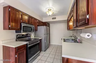 5621 S Captain Kidd Ct, Tempe, AZ 85283 - Photo 10