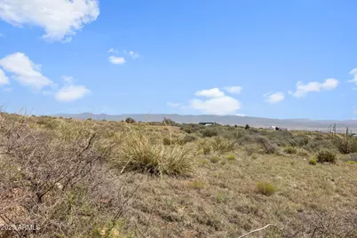 9180 E Wolf Road #3, Dewey, AZ 86327 - Photo 2