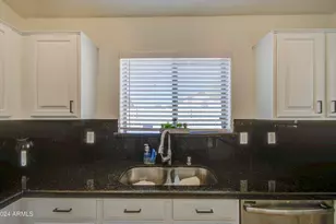 8146 W Hilton Ave, Phoenix, AZ 85043 - Photo 10