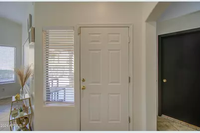 8146 W Hilton Avenue, Phoenix, AZ 85043 - Photo 20