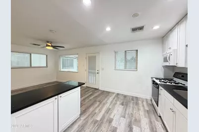 3417 E Windsor Avenue #2, Phoenix, AZ 85008 - Photo 8