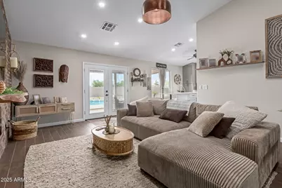 10672 W Ross Avenue, Peoria, AZ 85382 - Photo 4