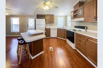 16617 N 1st Lane #131, Phoenix, AZ 85023 - Photo 6