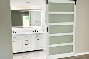 1102 E Grandview Rd, Phoenix, AZ 85022 - Photo 18