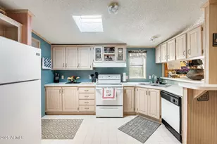 3702 W Abraham Ln, Glendale, AZ 85308 - Photo 16