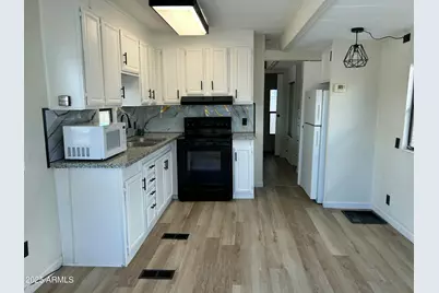 106 E Hedge Drive, Florence, AZ 85132 - Photo 6