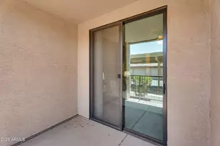 3330 S Gilbert Rd, Chandler, AZ 85286 - Photo 40