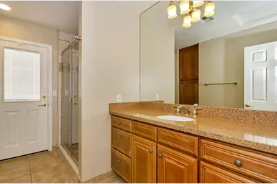 8818 N 47th Place, Phoenix, AZ 85028 - Photo 22