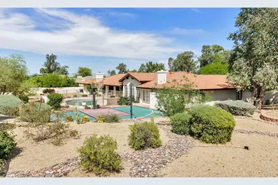 8818 N 47th Place, Phoenix, AZ 85028 - Photo 32