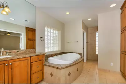8818 N 47th Place, Phoenix, AZ 85028 - Photo 26