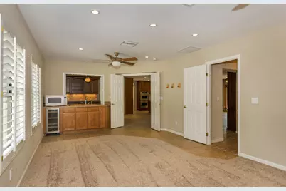 8818 N 47th Place, Phoenix, AZ 85028 - Photo 16