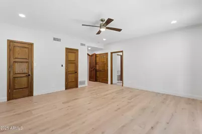 230 W Morten Avenue, Phoenix, AZ 85021 - Photo 36