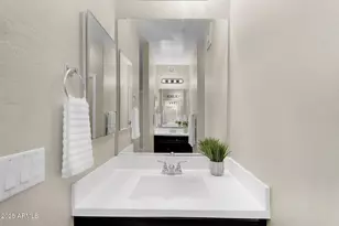 3330 S Gilbert Rd, Chandler, AZ 85286 - Photo 32