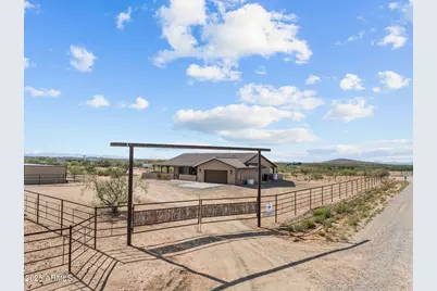27755 S Slick Fork Trail, Congress, AZ 85332 - Photo 2