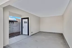 1527 W Hadley St, Phoenix, AZ 85007 - Photo 4