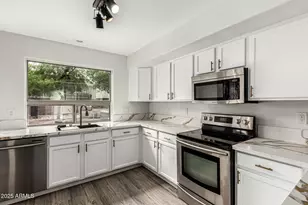 8431 S 50th Dr, Laveen, AZ 85339 - Photo 2