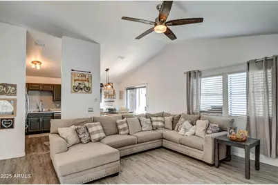 4021 E Amberwood Drive, Phoenix, AZ 85048 - Photo 6