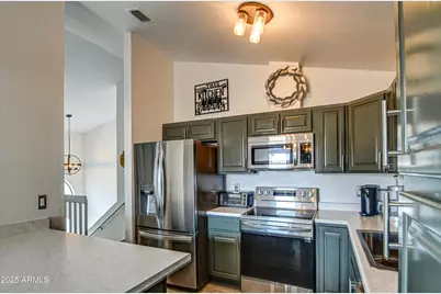 4021 E Amberwood Drive, Phoenix, AZ 85048 - Photo 12