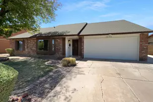 1005 W Madero Ave, Mesa, AZ 85210 - Photo 1