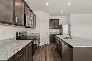 4063 N Ghost Holw Wy, Casa Grande, AZ 85122 - Photo 2