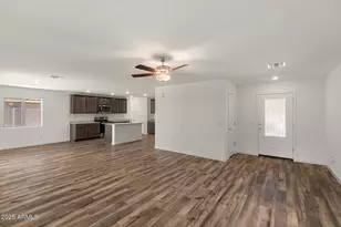 674 W Pintail Dr, Casa Grande, AZ 85122 - Photo 2