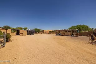 1324 W Lavitt Ln, Phoenix, AZ 85086 - Photo 44