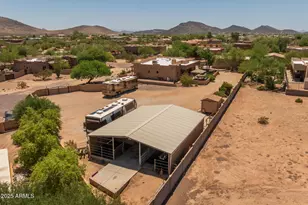 1324 W Lavitt Ln, Phoenix, AZ 85086 - Photo 48