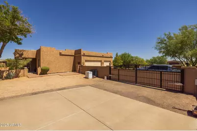 1324 W Lavitt Lane, Phoenix, AZ 85086 - Photo 40