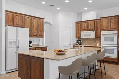 1324 W Lavitt Lane, Phoenix, AZ 85086 - Photo 12