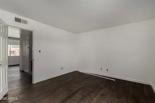 4734 W Rose Ln, Glendale, AZ 85301 - Photo 8