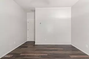 18328 W Saguaro Ln, Surprise, AZ 85388 - Photo 20