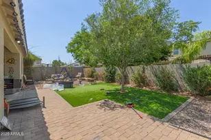 18328 W Saguaro Ln, Surprise, AZ 85388 - Photo 28