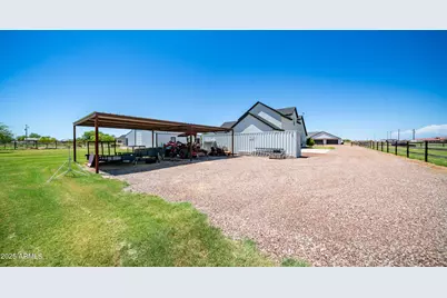 29617 W Eagle Drive, Palo Verde, AZ 85343 - Photo 26