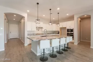 18046 N Stonegate Rd, Maricopa, AZ 85138 - Photo 12