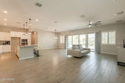 18046 N Stonegate Road, Maricopa, AZ 85138 - Photo 8