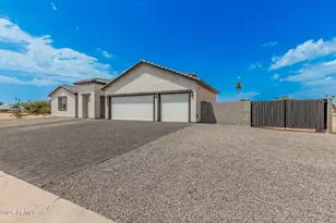 10420 W San Lazaro Dr, Arizona City, AZ 85123 - Photo 2