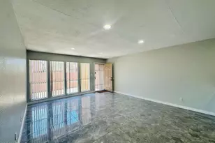 2675 E Silk Oak Dr, Tempe, AZ 85288 - Photo 2