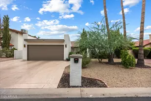 10421 E Silvertree Dr, Sun Lakes, AZ 85248 - Photo 30